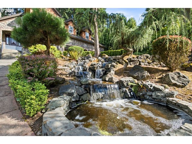 11233 Se RIMROCK Dr, Happy Valley, OR 97086