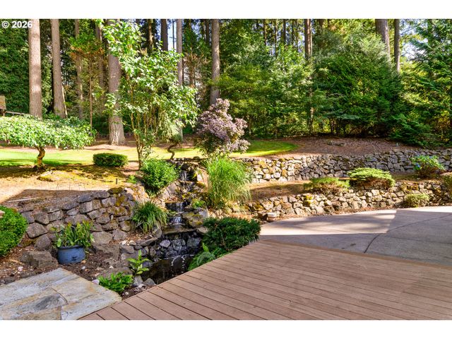 11233 Se RIMROCK Dr, Happy Valley, OR 97086