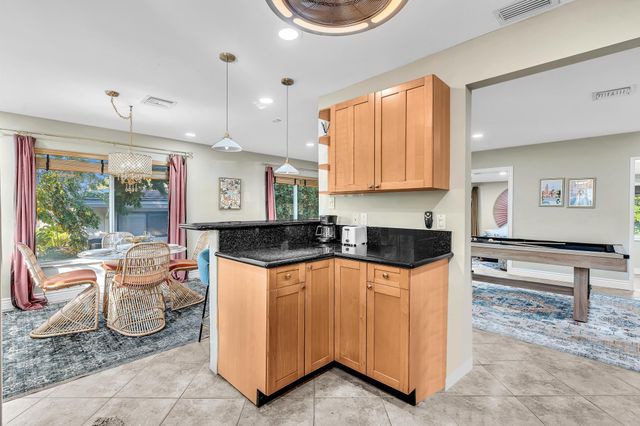 3450 NE 19th Avenue, Oakland Park, FL 33306