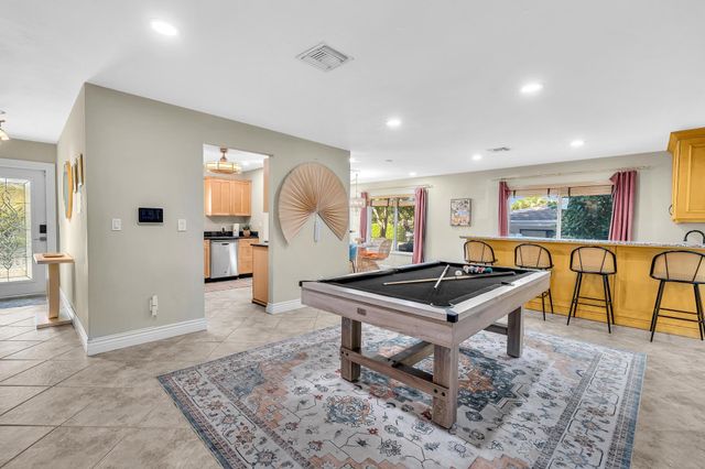 3450 NE 19th Avenue, Oakland Park, FL 33306