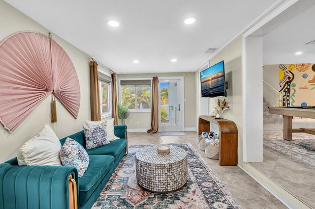 3450 NE 19th Avenue, Oakland Park, FL 33306