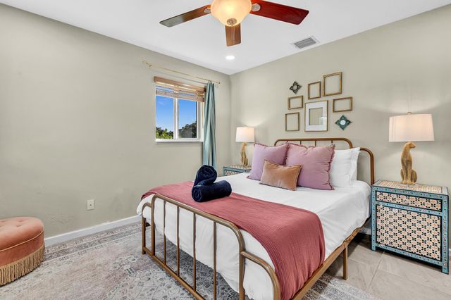 3450 NE 19th Avenue, Oakland Park, FL 33306