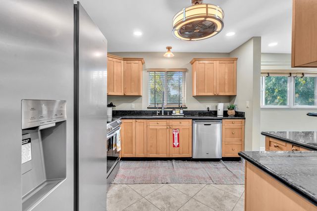 3450 NE 19th Avenue, Oakland Park, FL 33306