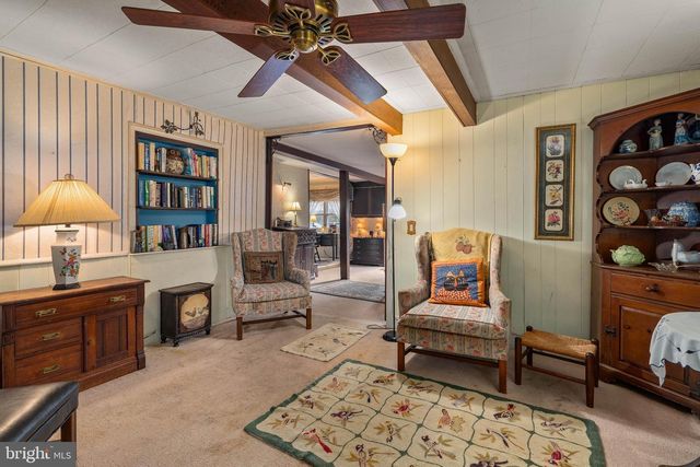 6 DELAWARE ST, Saint Georges, DE 19733