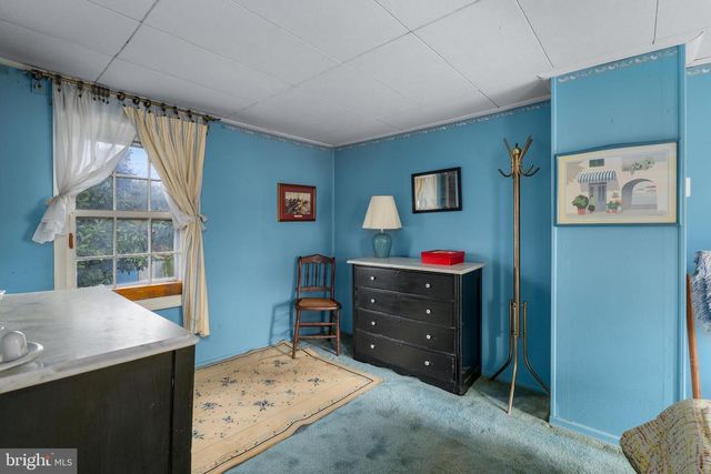 6 DELAWARE ST, Saint Georges, DE 19733