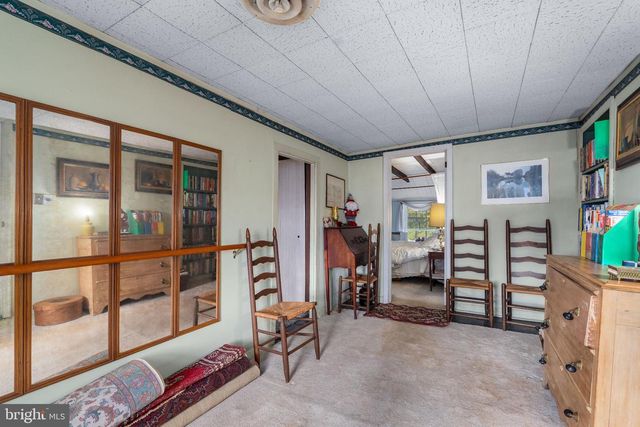 6 DELAWARE ST, Saint Georges, DE 19733