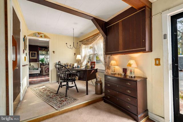 6 DELAWARE ST, Saint Georges, DE 19733