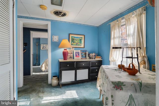 6 DELAWARE ST, Saint Georges, DE 19733