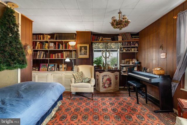 6 DELAWARE ST, Saint Georges, DE 19733