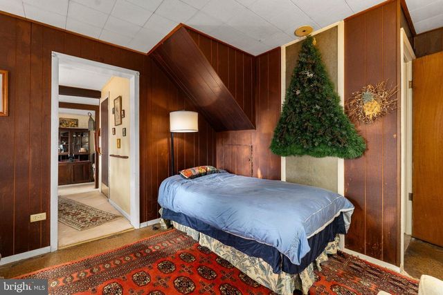 6 DELAWARE ST, Saint Georges, DE 19733