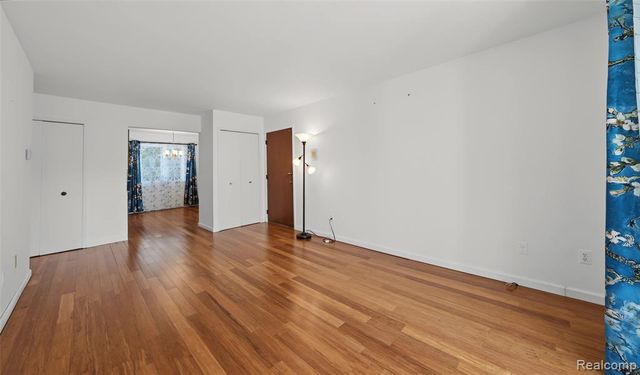 29289 Hayes Road F-10, Warren, MI 48088