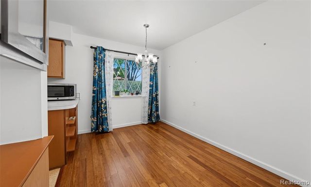 29289 Hayes Road F-10, Warren, MI 48088