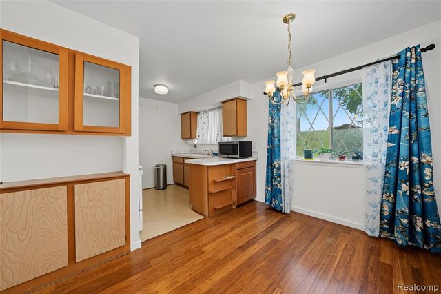 29289 Hayes Road F-10, Warren, MI 48088