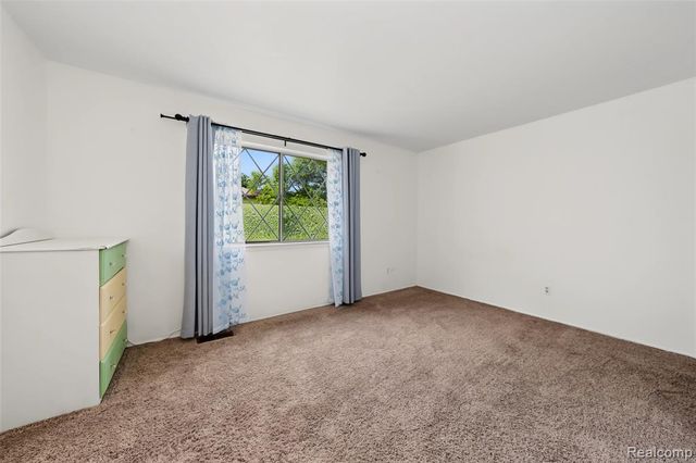29289 Hayes Road F-10, Warren, MI 48088