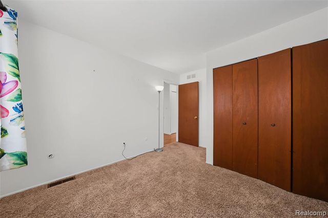 29289 Hayes Road F-10, Warren, MI 48088