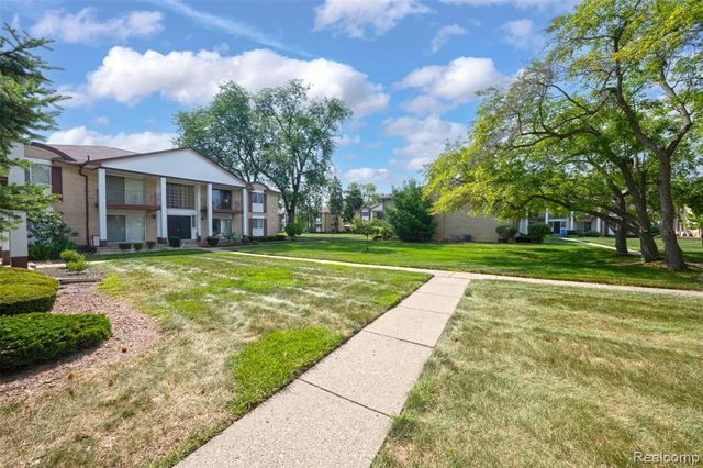 29289 Hayes Road F-10, Warren, MI 48088
