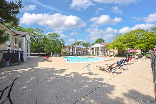 29289 Hayes Road F-10, Warren, MI 48088