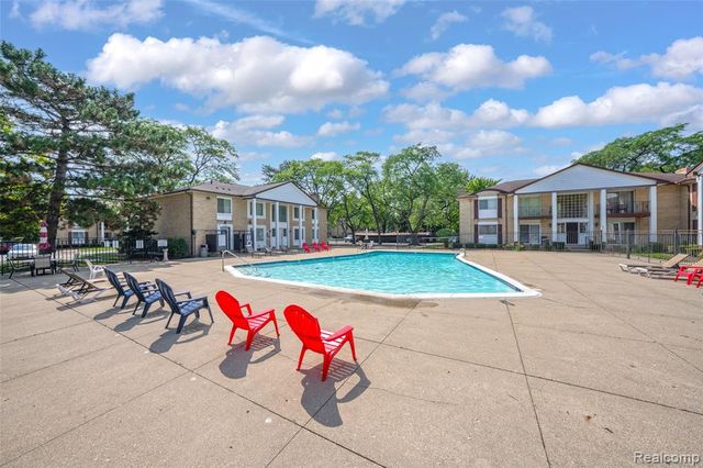 29289 Hayes Road F-10, Warren, MI 48088