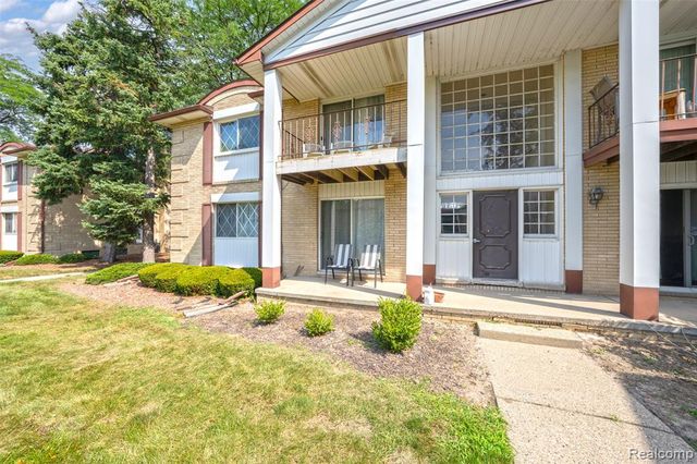 29289 Hayes Road F-10, Warren, MI 48088
