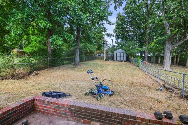 681 Mercer Dr, Hermitage, TN 37076