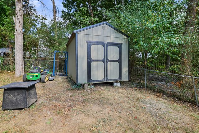 681 Mercer Dr, Hermitage, TN 37076