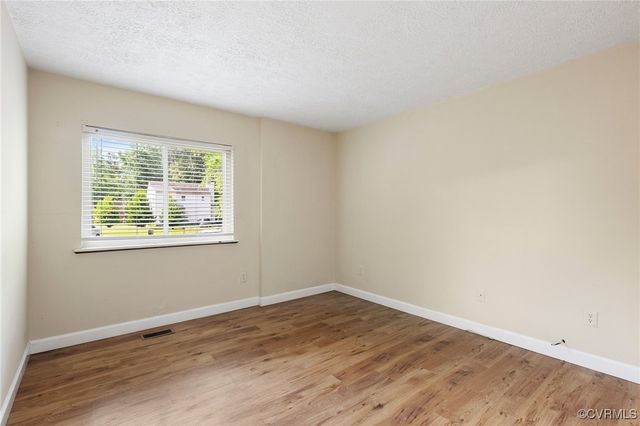 8418 SCOTTINGHAM Ct, North Chesterfield, VA 23236