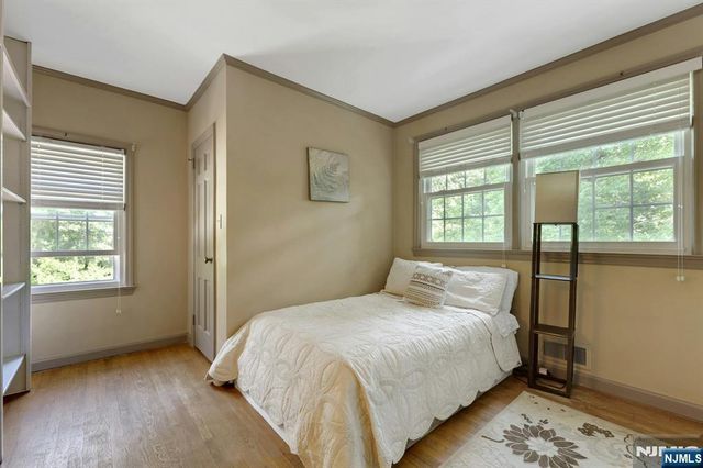 22 Crest Road, Hillsdale, NJ 07642