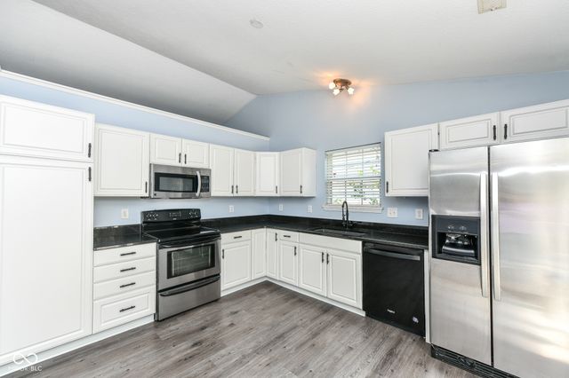 6125 Woodmill Drive, Fishers, IN 46038
