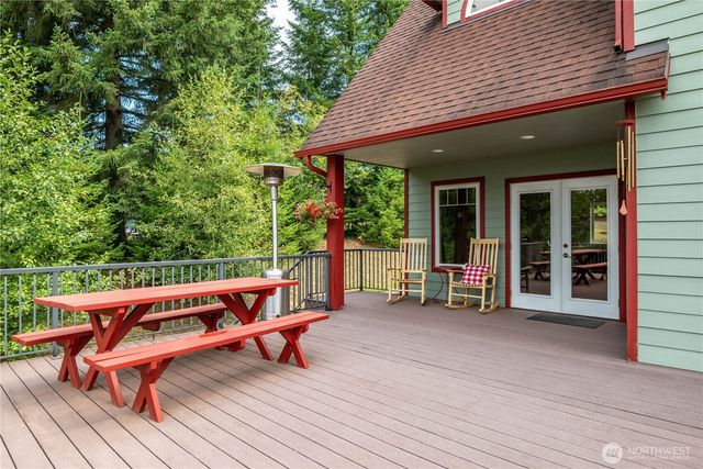 173 Smokey Ridge Road, Onalaska, WA 98570