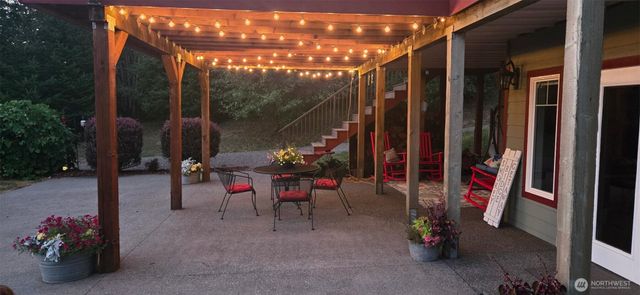 173 Smokey Ridge Road, Onalaska, WA 98570