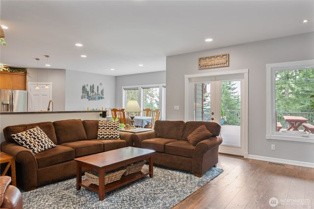 173 Smokey Ridge Road, Onalaska, WA 98570