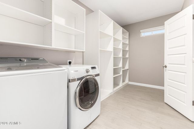 37044 N ALEUTIAN Drive, San Tan Valley, AZ 85143