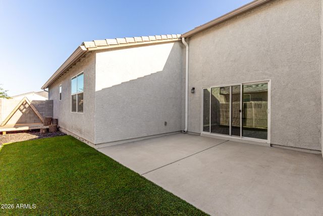 37044 N ALEUTIAN Drive, San Tan Valley, AZ 85143