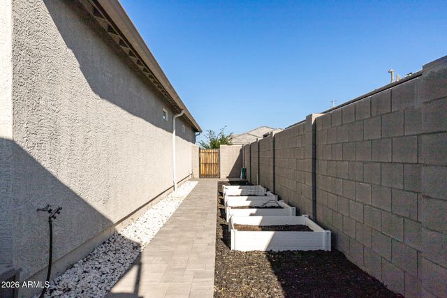 37044 N ALEUTIAN Drive, San Tan Valley, AZ 85143