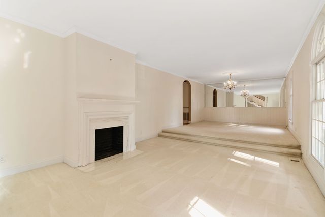 363 Fairway Dr, Clarksville, TN 37043