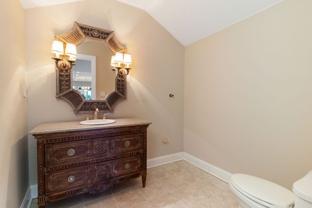 363 Fairway Dr, Clarksville, TN 37043