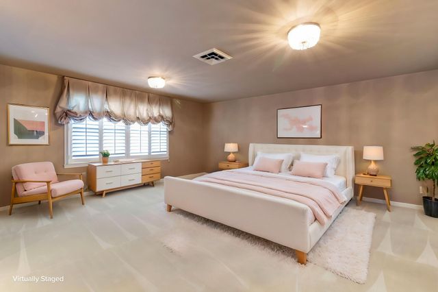363 Fairway Dr, Clarksville, TN 37043