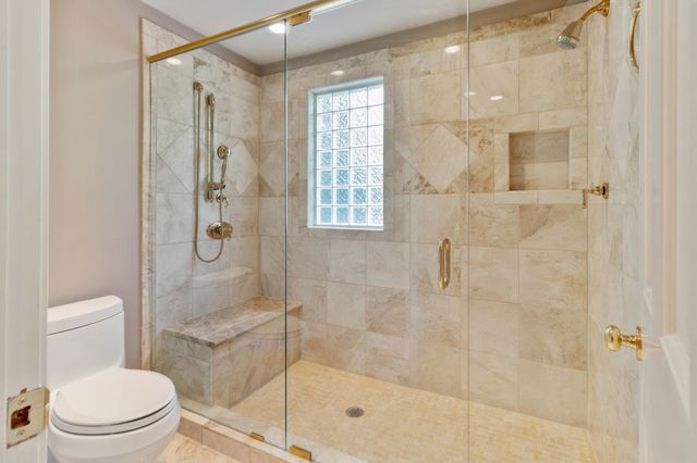 363 Fairway Dr, Clarksville, TN 37043