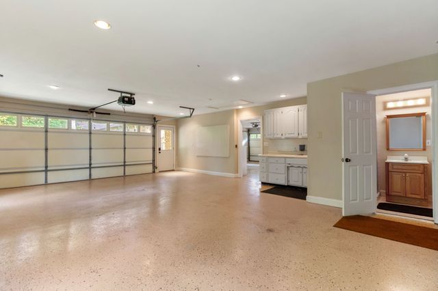363 Fairway Dr, Clarksville, TN 37043