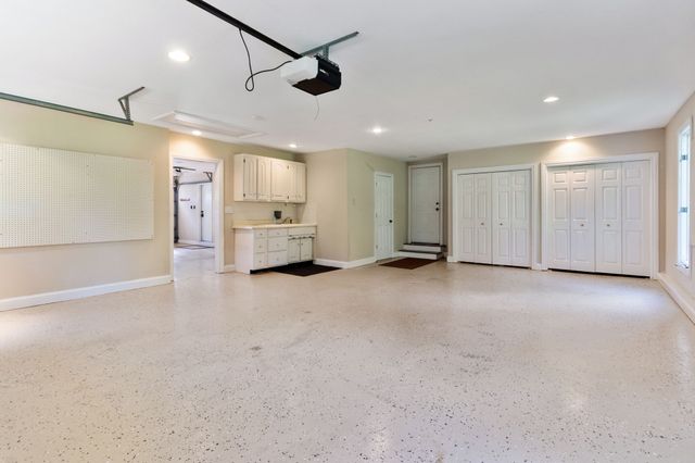 363 Fairway Dr, Clarksville, TN 37043