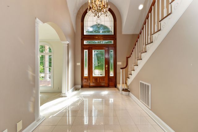 363 Fairway Dr, Clarksville, TN 37043