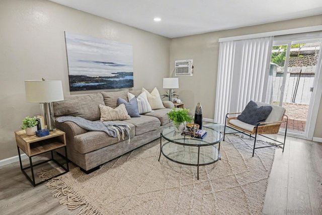 818 E Washington C, Escondido, CA 92025