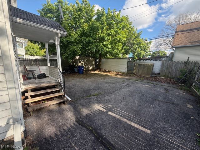 11116 Lardet Avenue, Cleveland, OH 44104