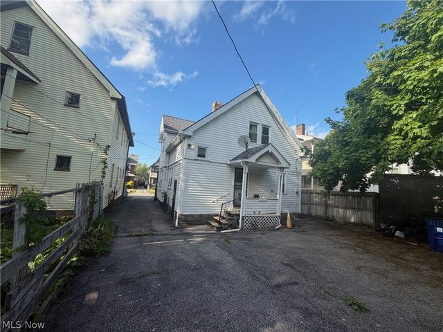 11116 Lardet Avenue, Cleveland, OH 44104