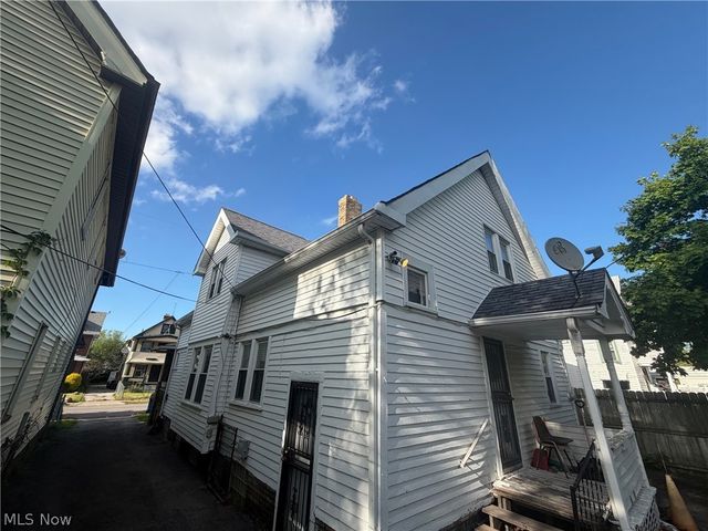 11116 Lardet Avenue, Cleveland, OH 44104