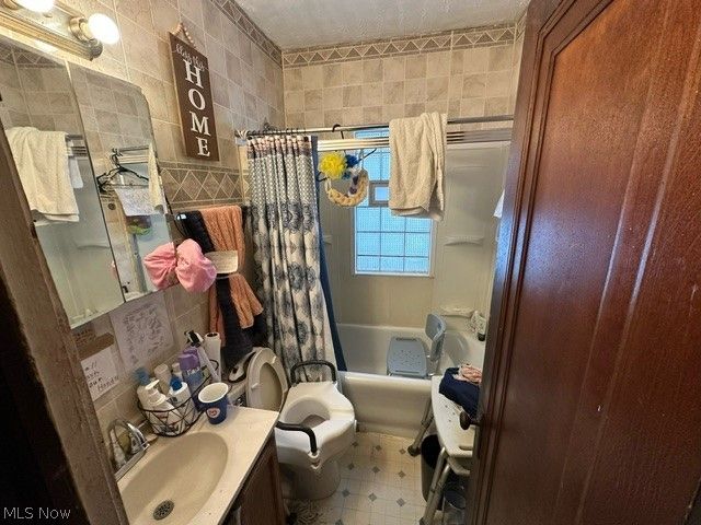 11116 Lardet Avenue, Cleveland, OH 44104