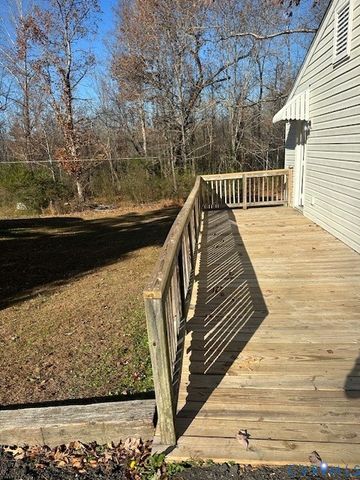 19710 Albert Dr, Dinwiddie, VA 23841