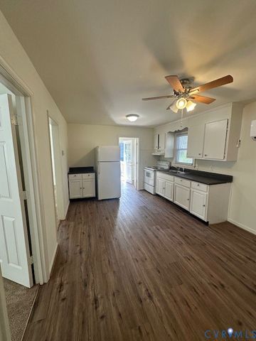 19710 Albert Dr, Dinwiddie, VA 23841