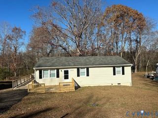 19710 Albert Dr, Dinwiddie, VA 23841