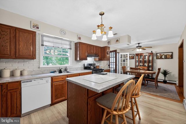 312 KRESSON GIBBSBORO RD, Voorhees, NJ 08043